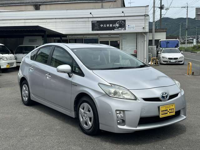プリウス1.8 S