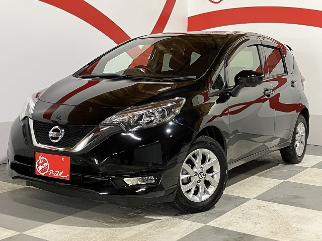 ノート1.2 X FOUR スマートセーフティエディション ブラックアロー 4WD