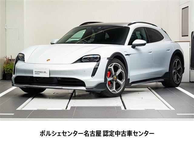 タイカンクロスツーリスモ4S 4+1シート 4WD