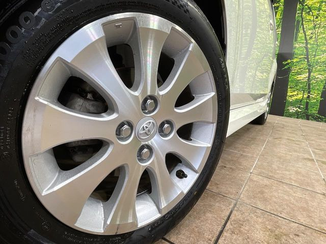�y����15�C���`�A���~�z�C�[���z�O�ςɃ}�b�`���������A���~�z�C�[���𑕒����Ă���܂��B�e��ЊO�A���~�z�C�[����A�X�^�b�h���X�^�C�����戵�����Ă���܂��B���񂲑��k����������