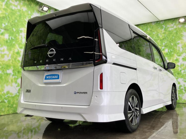 セレナ1.4 e-POWER ハイウェイスターV