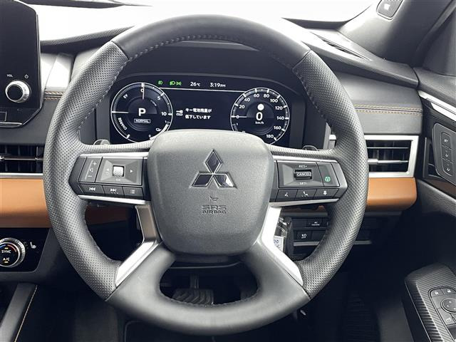 アウトランダーPHEV 2.4 P 4WD