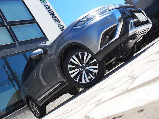 ���Ԃ̏�ԂŋC�ɂȂ镔�����������܂�����A���[���ɂČf�ڒ��ȊO�̉摜�⓮��������肷�邱�Ƃ��\�ł�!�J�[�Z���T�[�o�R�ɂĂ��₢���킹�������A���ڃ��[��:world_clovercars@yahoo.co.jp�܂ł��A����������