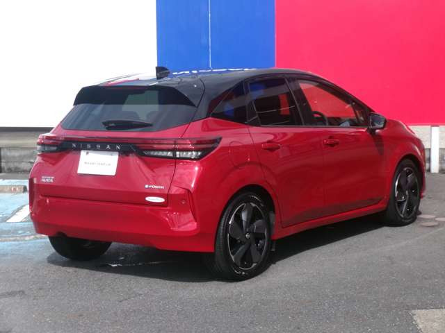 ノートオーラ1.2 G レザーエディション