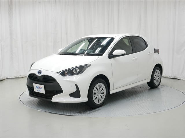 ヤリス1.5 ハイブリッド X E-Four 4WD