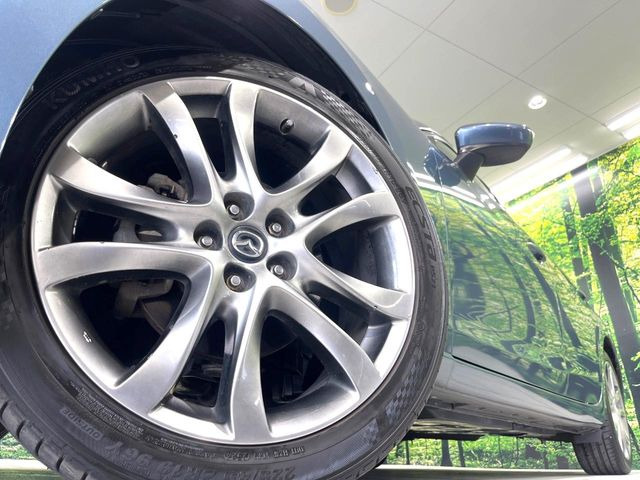 �y����18�C���`�A���~�z�C�[���z�O�ςɃ}�b�`���������A���~�z�C�[���𑕒����Ă���܂��B�e��ЊO�A���~�z�C�[����A�X�^�b�h���X�^�C�����戵�����Ă���܂��B���񂲑��k����������