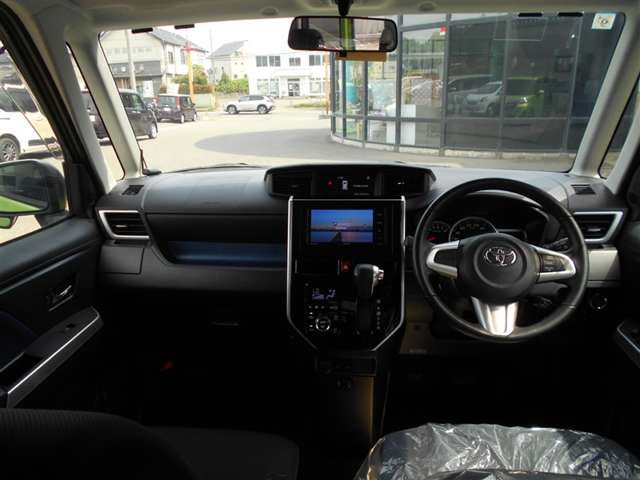ルーミー1.0 カスタム G 4WD