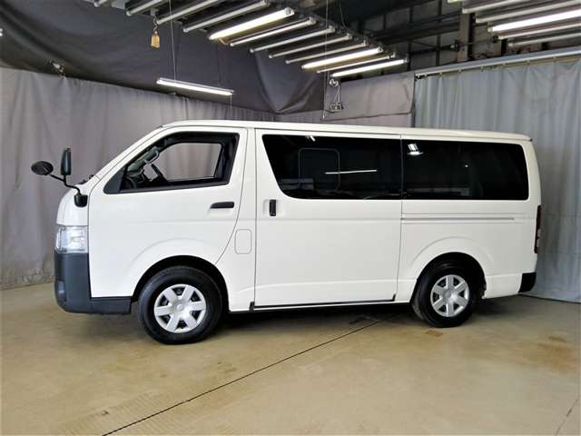 ハイエースバン2.8 DX ロング ディーゼル 4WD
