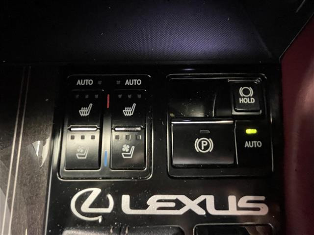 RX200t Fスポーツ 4WD