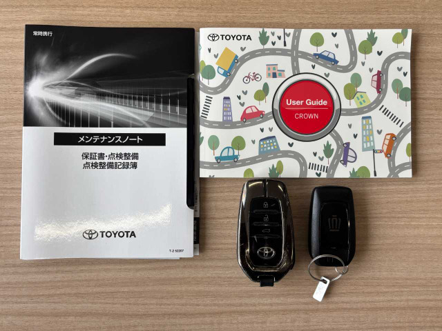 クラウンクロスオーバー2.5 G アドバンスト レザー パッケージ E-Four 4WD