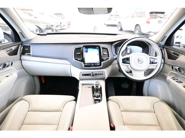 XC90B6 AWD インスクリプション 4WD