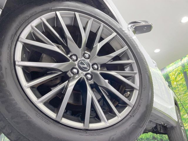 �y����20�C���`�A���~�z�C�[���z�O�ςɃ}�b�`���������A���~�z�C�[���𑕒����Ă���܂��B�e��ЊO�A���~�z�C�[����A�X�^�b�h���X�^�C�����戵�����Ă���܂��B���񂲑��k����������