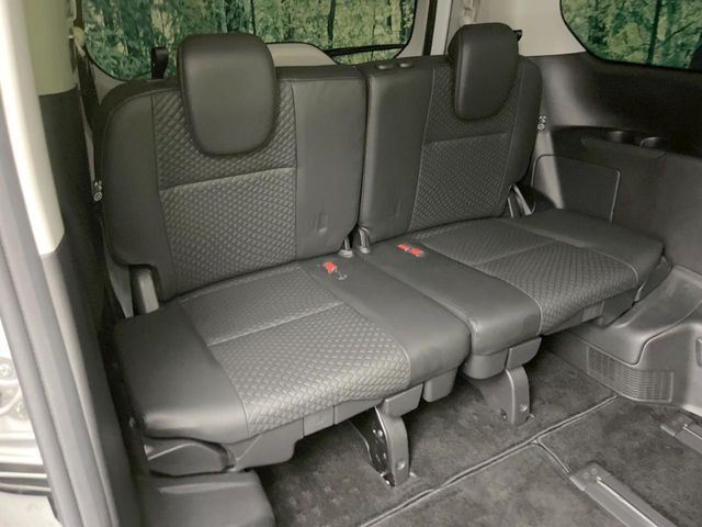 3��ڃV�[�g�͂�������ԗǍD����l�ł��������ƍ����Ē����܂��̂ŁA��l���ł̂��o���������N���N�ł��􂲉Ƒ��ŁA�C�̒m�ꂽ���ԂŁA�h���C�u�ɍs���̂��y���݂ł��ˁ�
