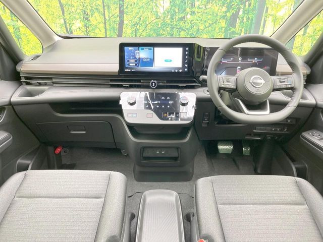 セレナ1.4 e-POWER ハイウェイスターV
