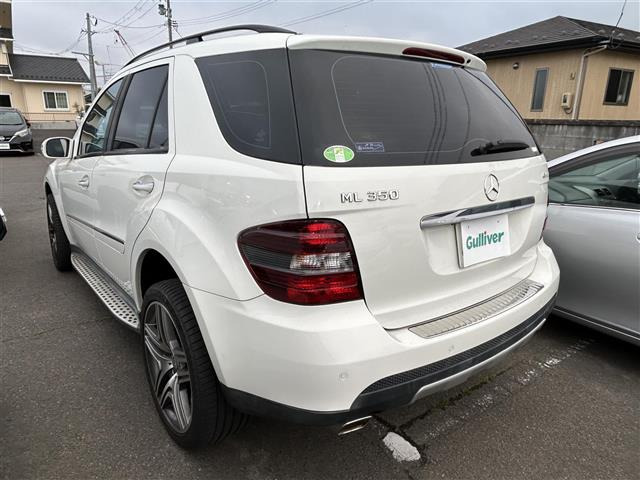 MクラスML350 4マチック 4WD