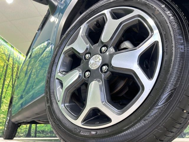 �y����15�C���`�A���~�z�C�[���z�O�ςɃ}�b�`���������A���~�z�C�[���𑕒����Ă���܂��B�e��ЊO�A���~�z�C�[����A�X�^�b�h���X�^�C�����戵�����Ă���܂��B���񂲑��k����������