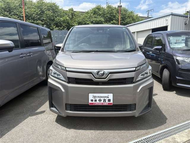 ヴォクシー2.0 X 4WD