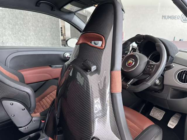 �A�o���g�炵�����[�V���O�X�s���b�g�𑶕��Ɋ�������l�C���󏭂ȑ����ł��B