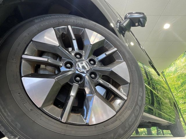 �y����16�C���`�A���~�z�C�[���z�O�ςɃ}�b�`���������A���~�z�C�[���𑕒����Ă���܂��B�e��ЊO�A���~�z�C�[����A�X�^�b�h���X�^�C�����戵�����Ă���܂��B���񂲑��k����������