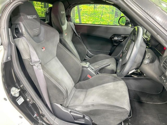�yRECARO���o�P�b�g�V�[�g�z�l�ԍH�w�Ɋ�Â����ʈ����z�ɂ���č��ւ̕��S�Ⓑ���ԉ^�]���̔�J�������y������ڂŃ��J���Ƃ킩��X�|�[�e�B�ȃ��b�N�X�������ł��B