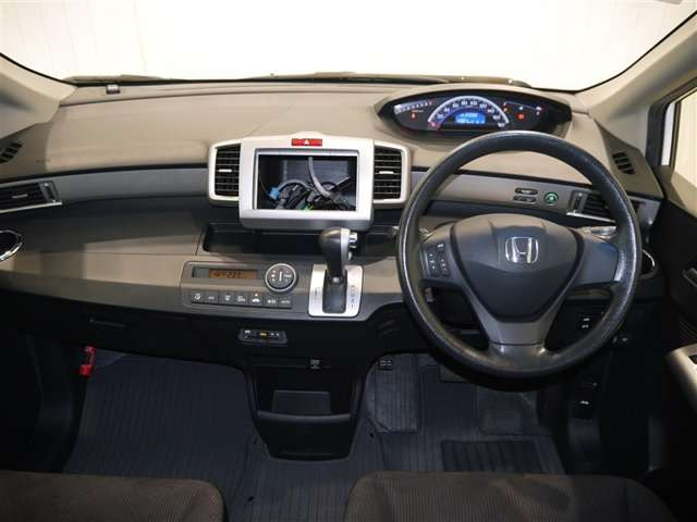 フリード1.5 G ジャストセレクション 4WD