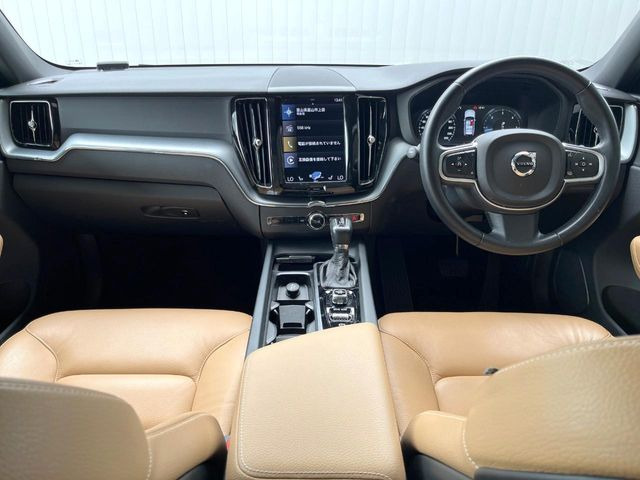 XC60D4 AWD モメンタム ディーゼル 4WD