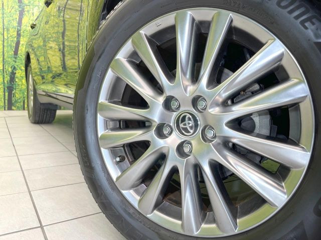 �y����18�C���`�A���~�z�C�[���z�O�ςɃ}�b�`���������A���~�z�C�[���𑕒����Ă���܂��B�e��ЊO�A���~�z�C�[����A�X�^�b�h���X�^�C�����戵�����Ă���܂��B���񂲑��k����������
