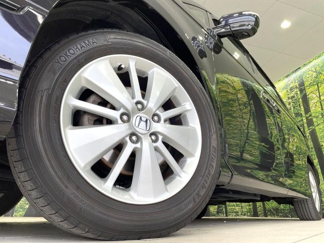 �y�����A���~�z�C�[���z�O�ςɃ}�b�`���������A���~�z�C�[���𑕒����Ă���܂��B�e��ЊO�A���~�z�C�[����A�X�^�b�h���X�^�C�����戵�����Ă���܂��B���񂲑��k����������