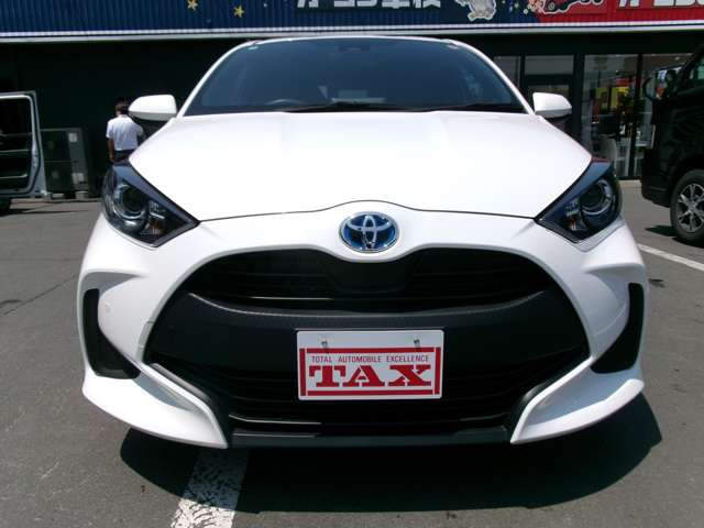 ヤリス1.5 ハイブリッド X E-Four 4WD