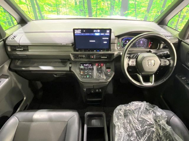 ステップワゴン2.0 e:HEV スパーダ