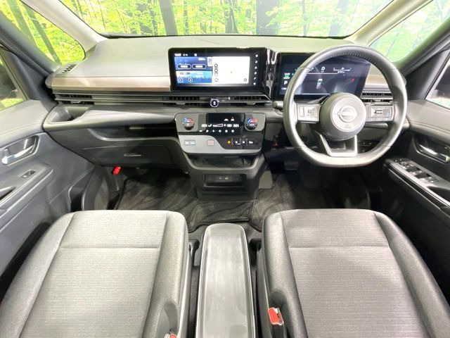 セレナ1.4 e-POWER ハイウェイスターV