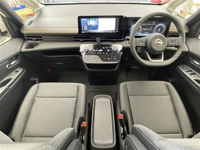セレナ1.4 e-POWER ハイウェイスターV