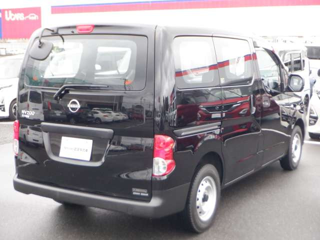 NV200バネットバン1.6 DX