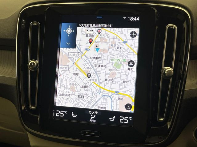 �y9�C���`�^�b�`�X�N���[������HDD�i�r�z�uApple Car Play�v�uAndroid Auto�v�Ή��̃{���{��i�i�r�Q�[�V�����uSENSUS�v�B�ŐV�n�}�f�[�^�֖����X�V���Ă��n�����܂��B
