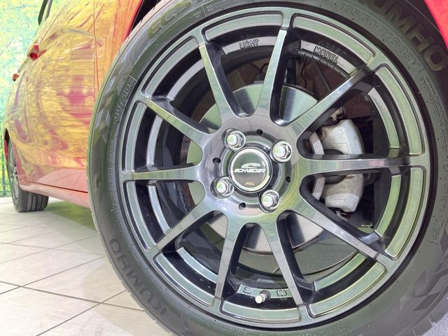 �y�����C���`�A���~�z�C�[���z�O�ςɃ}�b�`�����A���~�z�C�[���𑕒����Ă���܂��B�e��A���~�z�C�[����A�X�^�b�h���X�^�C�����戵�����Ă���܂��B���񂲑��k����������