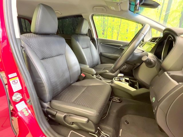 �^�]�Ȃ܂��ɂ͏\���ȃX�y�[�X������A�啿�ȕ��ł��������^�]���Ă�����������ł��B