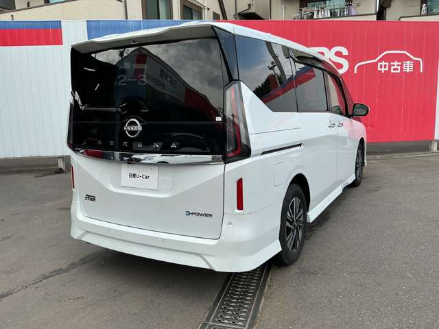 セレナ1.4 e-POWER ハイウェイスターV