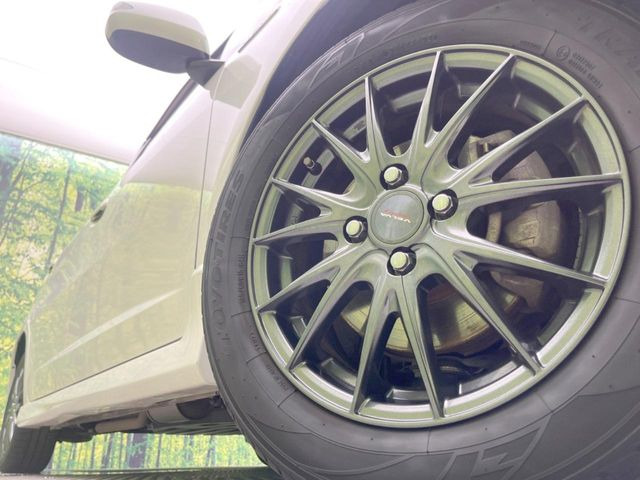 �y15�C���`�A���~�z�C�[���z�O�ςɃ}�b�`�����A���~�z�C�[���𑕒����Ă���܂��B�e��A���~�z�C�[����A�X�^�b�h���X�^�C�����戵�����Ă���܂��B���񂲑��k����������