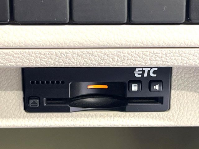 【ETC】高速道路の料金所をストレスなく通過!話題のスポットやサービスエリアに多い「スマートIC」利用時は必須のアイテムです。当店でセットアップを実施、ご納車当日からすぐにご利用いただけます!