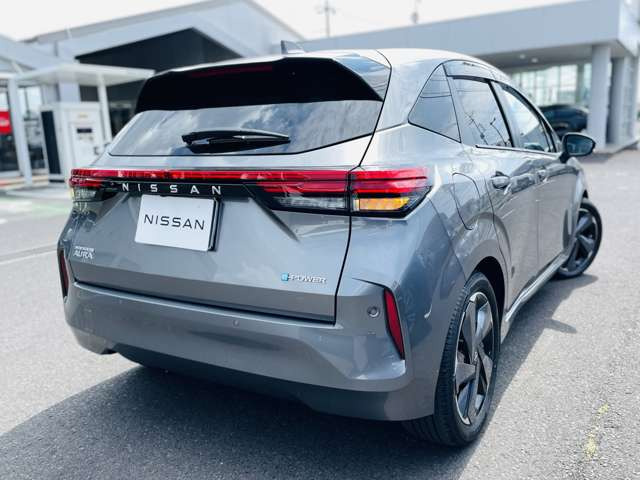ノートオーラ1.2 G レザーエディション