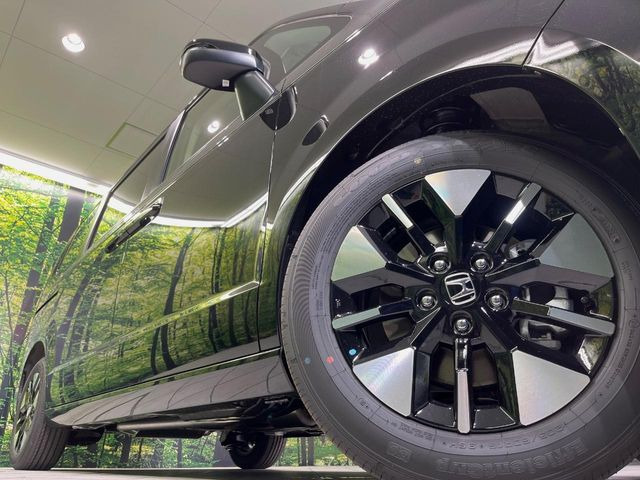 �y16�C���`�A���~�z�C�[���z�O�ςɃ}�b�`�����A���~�z�C�[���𑕒����Ă���܂��B�e��A���~�z�C�[����A�X�^�b�h���X�^�C�����戵�����Ă���܂��B���񂲑��k����������