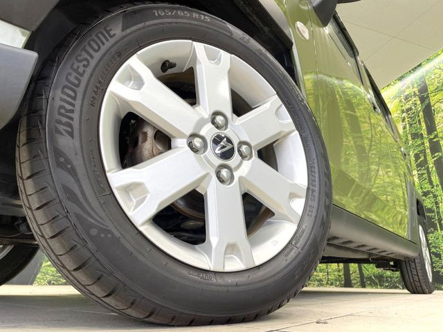 �y�����A���~�z�C�[���z�O�ςɃ}�b�`���������A���~�z�C�[���𑕒����Ă���܂��B�e��ЊO�A���~�z�C�[����A�X�^�b�h���X�^�C�����戵�����Ă���܂��B���񂲑��k����������