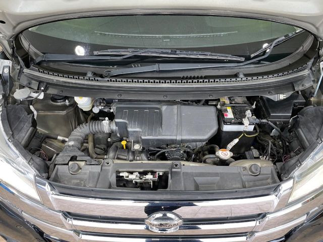 親切・丁寧な専門メカニックスタッフが応対!・車検・点検整備・事故等の修理などアフターサービスも安心。お車のカスタマイズもネクステージのサービススタッフまでご相談ください!
