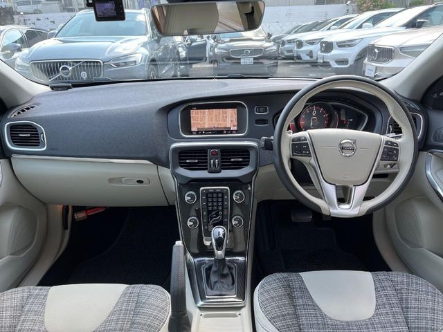 V40T3 モメンタム