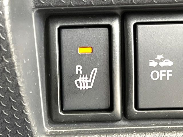 【シートヒーター】寒い日に重宝するシートヒーター!エアコンより早く温まってくれるので寒がりの人も安心ですね♪エアコンの温風は乾燥するから苦手、という方にもをおすすめです。