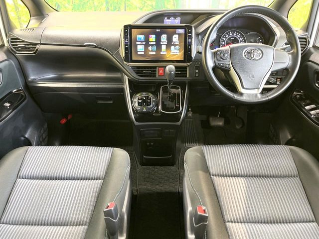 ヴォクシー2.0 ZS