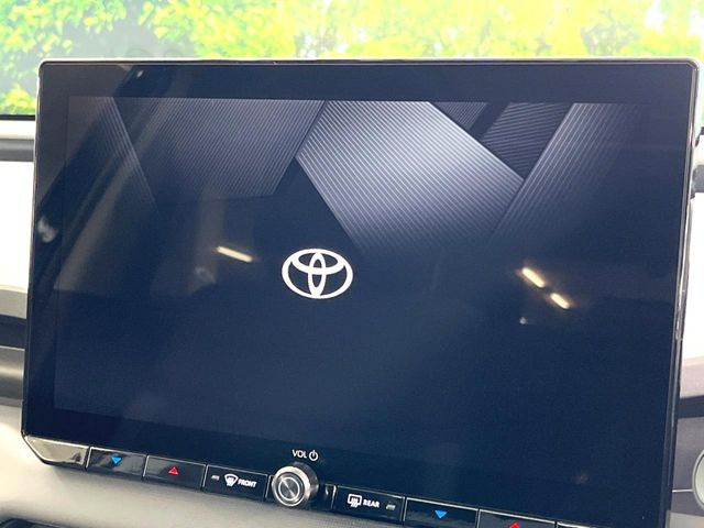 �y12.9�C���` �f�B�X�v���C�I�[�f�B�I�z���ʂ̃f�B�X�v���C��AppleCarPlay��AndroidAuto�����p�\�B�傫�ȉ�ʂŃX�}�z�i�r�A�v���������p���������܂���
