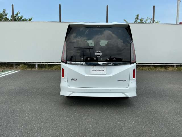 セレナ1.4 e-POWER ハイウェイスターV