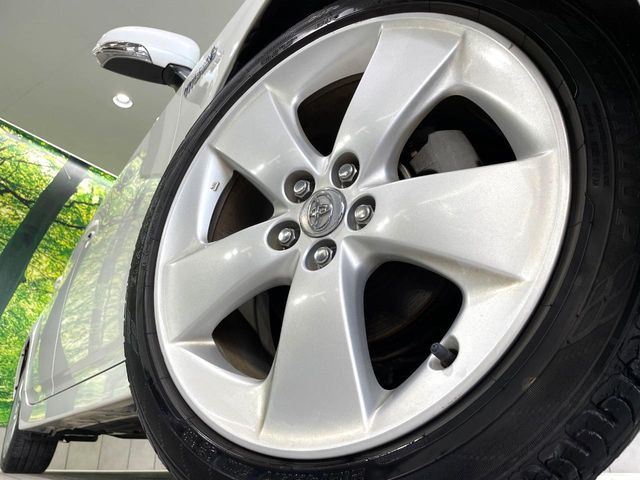 �y����17�C���`�A���~�z�C�[���z�O�ςɃ}�b�`���������A���~�z�C�[���𑕒����Ă���܂��B�e��ЊO�A���~�z�C�[����A�X�^�b�h���X�^�C�����戵�����Ă���܂��B���񂲑��k����������