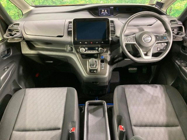 セレナ1.2 e-POWER ハイウェイスターV